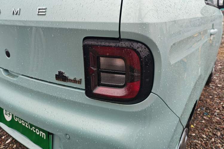 Used Geely Galaxy Panda 2024 Panda Mini 200km Endurance Bear
