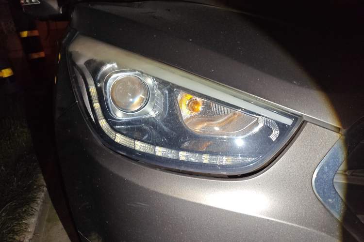 Used Hyundai ix35 2013 2.0L Automatic Two-Wheel Drive Smart GLS China IV Standard
