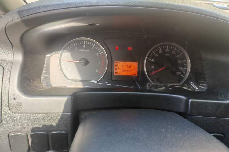 Used FORTHING Lingzhi 2016 V3 1.5L 7-Seater Comfort Model China V Standard Instrument Cluster