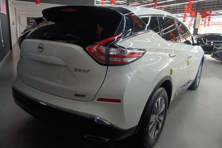 Used Nissan Murano 2021 2.5L XE Two-Wheel Drive Elite Edition
