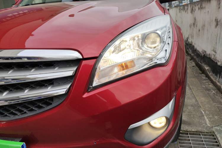 Used Changan CS35 2014 1.6L Manual Luxury Model China IV Standard