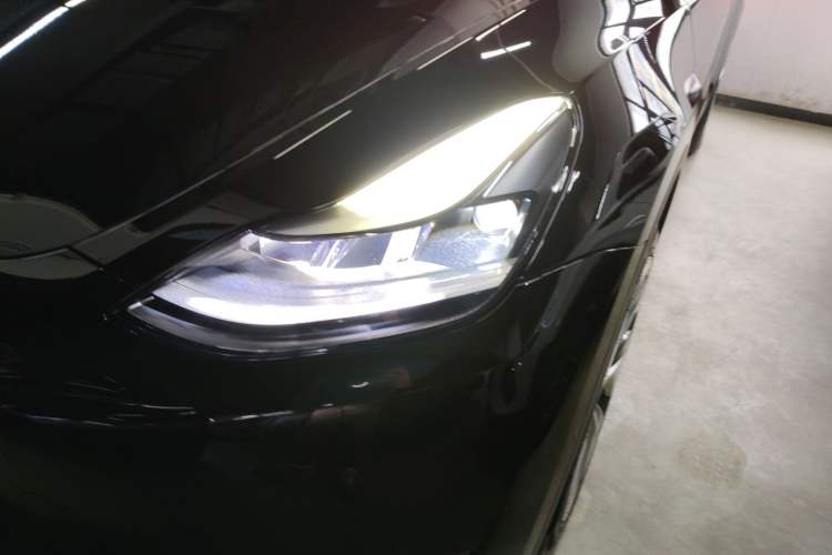 Used Tesla Model Y 2021 Standard Range Rear-Wheel Drive Version
