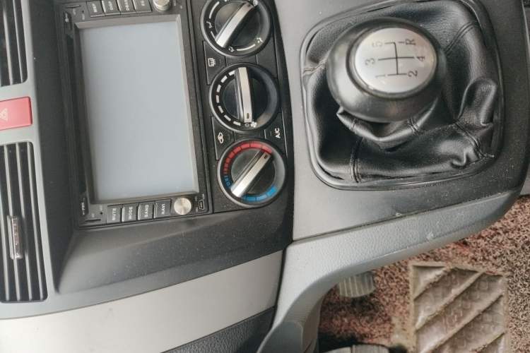 Used FORTHING Joyear 2011 1.5L Manual Luxury Edition
