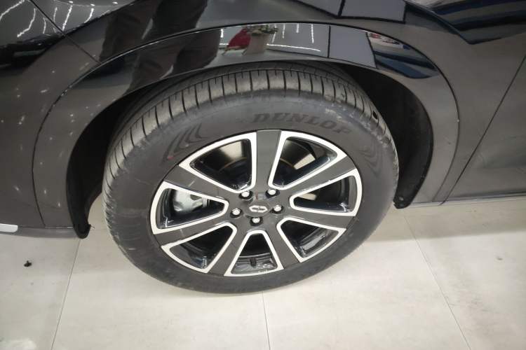 Used Hima AITO M7 2024 1.5T Intelligent Driving 4WD Pro Edition 6 Seats Exterior 4