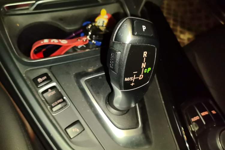 Used BMW 3 Series 2017 318Li Fashion Model Gear Lever