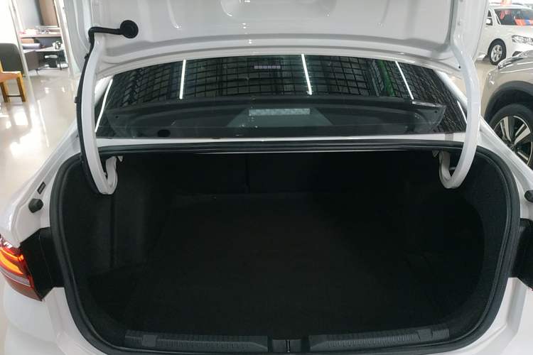 Used Volkswagen Lavida 2023 1.5L Automatic 5 Million Edition Trunk