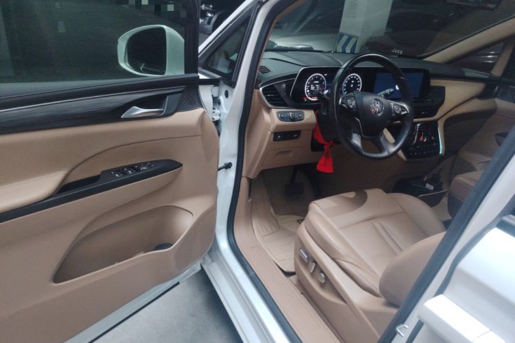 Used Buick GL8 2021 ES Landtrek 653T Comfort Edition