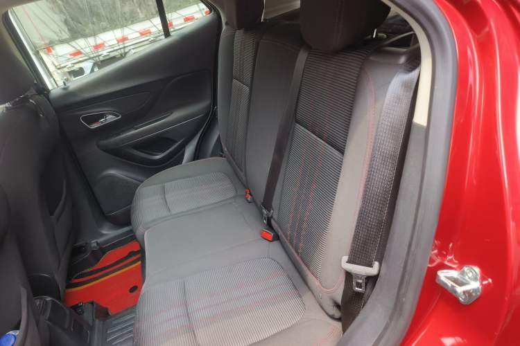 Used Buick Encore 2015 1.4T Automatic Two-Wheel Drive Urban Elite Version Left Rear Seat