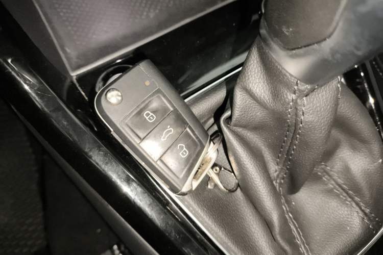 Used Volkswagen Tacqua 2021 200TSI DSG JoyConnect Edition Interior 1