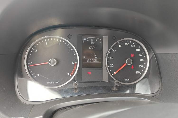 Used Volkswagen Lavida 2013 Classic 1.6L Manual Fashion Edition
