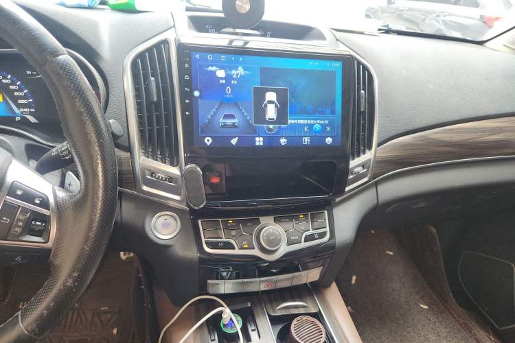 Used Haval H9 2017 2.0T Diesel 4x4 Premium 5-Seater Audio And AC Panel