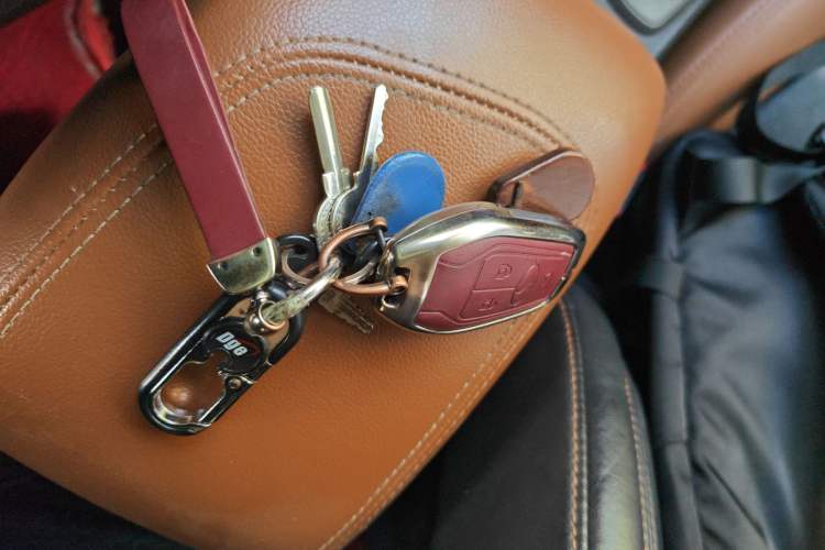 Used Soueast DX7 2015 1.5T Manual Luxury Model Vehicle Key