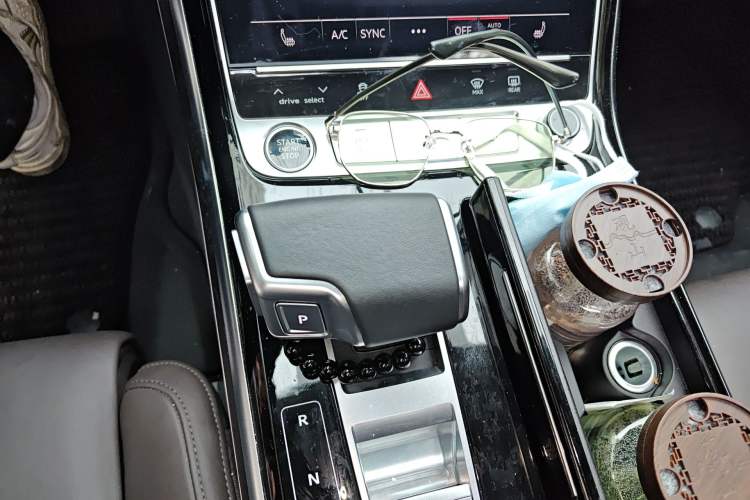 Used Audi A8 2025 A8L 45 TFSI quattro Luxury Model Gear Lever