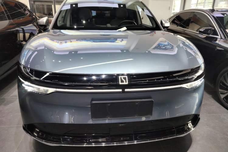 Used Zeekr 7X 2025 100 kWh Long-Range Rear-Wheel Drive with Intelligent Driving Features Front