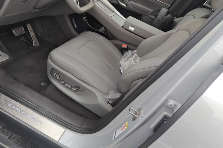 Used Denza N9 2025 Flagship Model