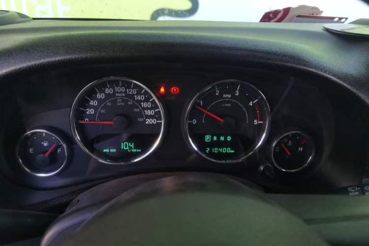 Used Jeep Wrangler 2015 2.8TD Sahara Four-Door Comfort Edition Instrument Cluster