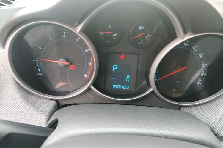 Used Chevrolet Cruze 2012 1.8L SE AT Instrument Cluster