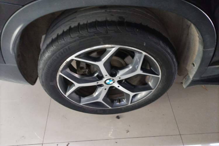 Used BMW X1 2018 sDrive18Li Luxury Model
