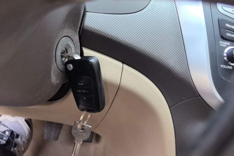 Used Hyundai Verna (older generation) 2010 Sedan 1.4L Manual Comfort GS
