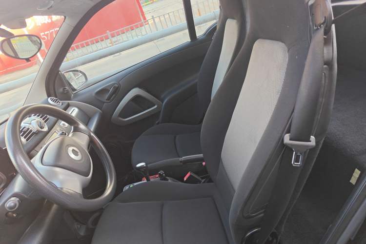 Used smart fortwo 2013 1.0 MHD New Year Special Edition
