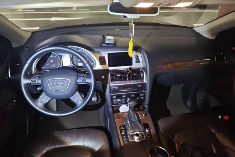 Used Audi Q7 2014 35 TDI Sport Edition
