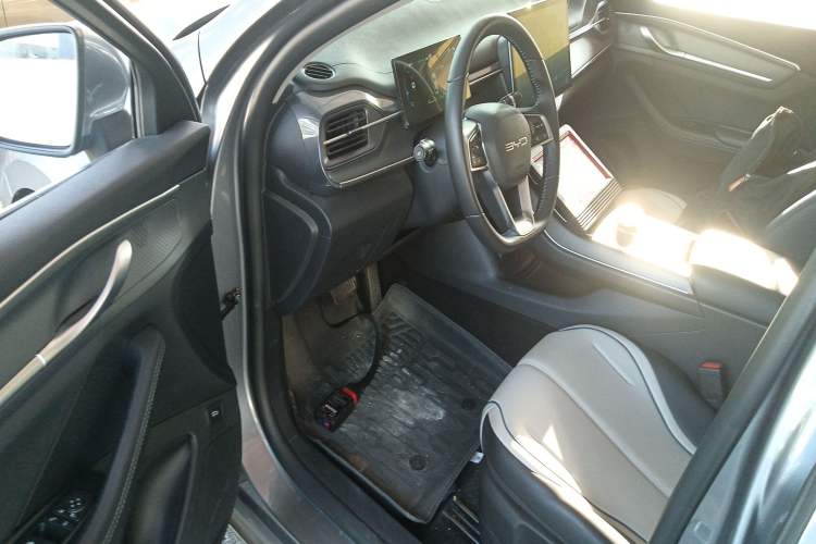 Used BYD Destroyer 05 2024 HONOR Edition DM-i 55KM Luxury Model