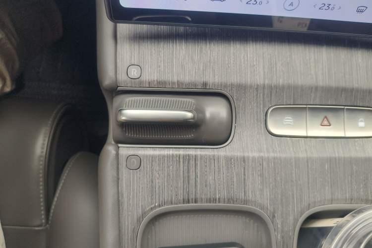 Used Nio ET7 2022 75 kWh Gear Lever