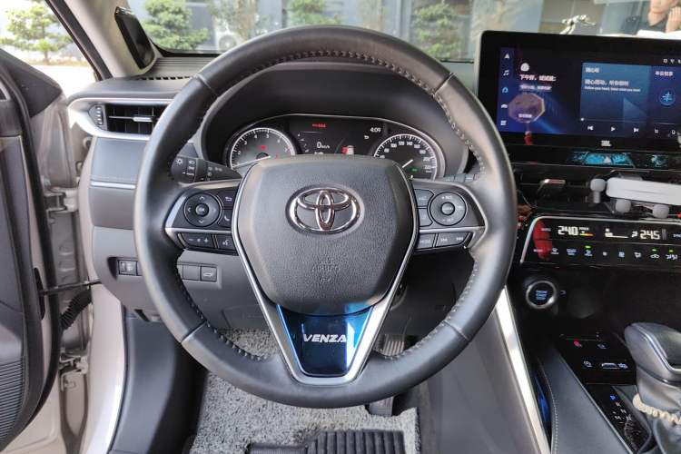 Used Toyota Venza 2022 2.0L CVT Two-Wheel Drive Prestige Edition
