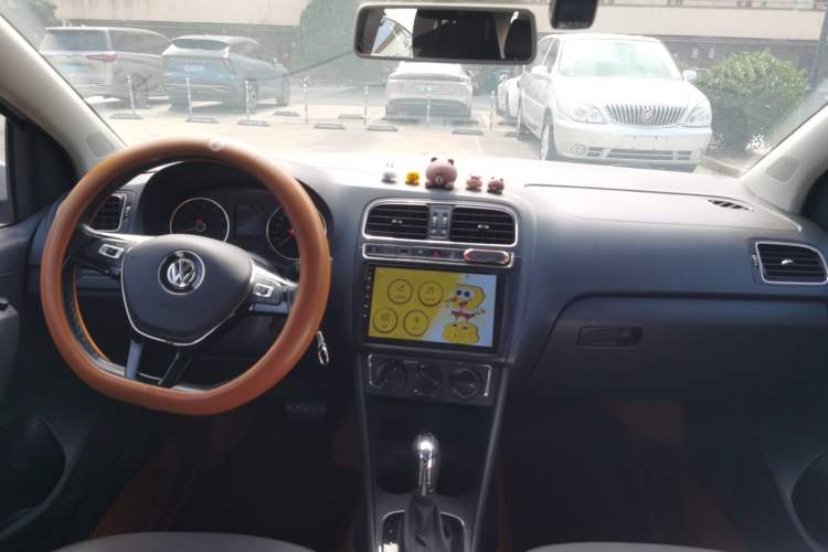 Used Volkswagen Polo 2018 1.5L Automatic Enjoyment Model Interior 2