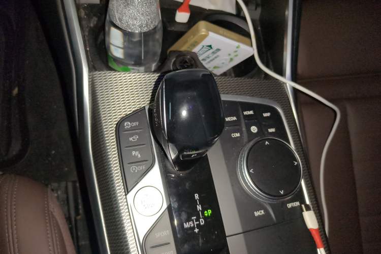 Used BMW 3 Series 2021 325i M Sport Night Edition package Gear Lever