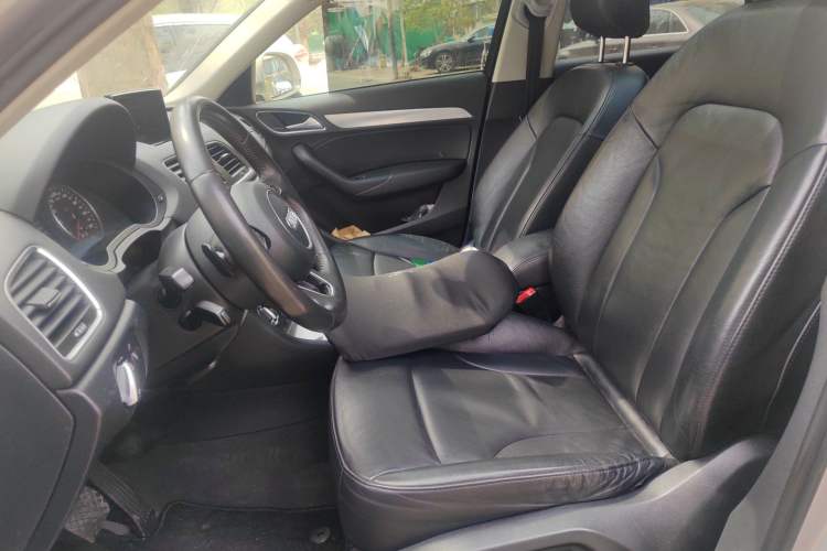 Used Audi Q3 2013 35 TFSI Comfort Model Left Front Seat