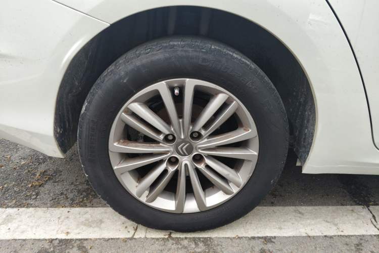 Used Citroen C4L 2015 1.8L Automatic Prestige Edition Right Rear Wheel Hub