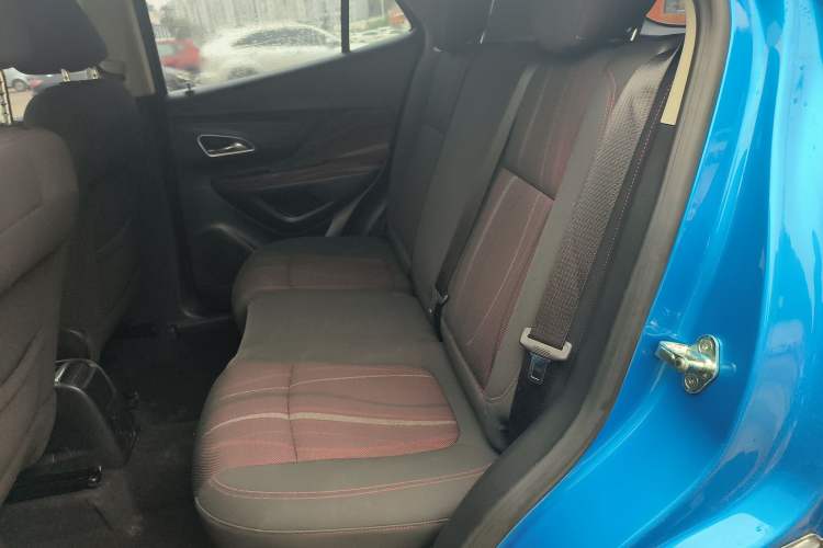 Used Buick Encore 2015 1.4T Manual Two-Wheel Drive Urban Advanced Model
