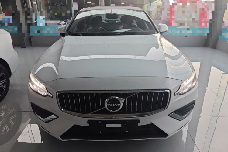 Used Volvo S60 2026 Model B4 Zhiyi Luxury Edition