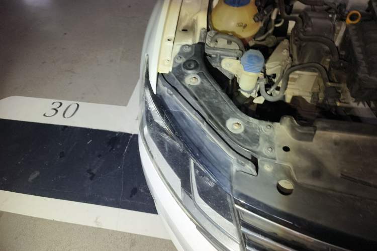 Used Volkswagen Lavida 2015 1.6L Automatic Comfort Edition
