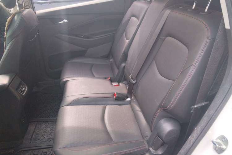 Used Chevrolet Orlando 2019 Redline 530T Automatic Enjoyment Version (5+2 Seating) China VI Left Rear Seat