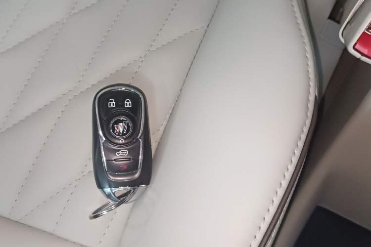 Used Buick GL8 2022 Land Business Class 652T Luxury Model