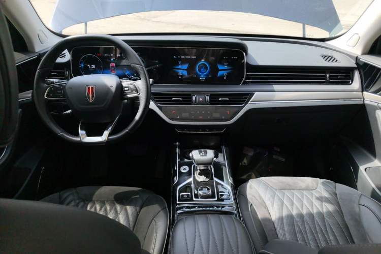 Used Hongqi HS5 2022 Revised Version 2.0T Smart Connect Flagship Edition
