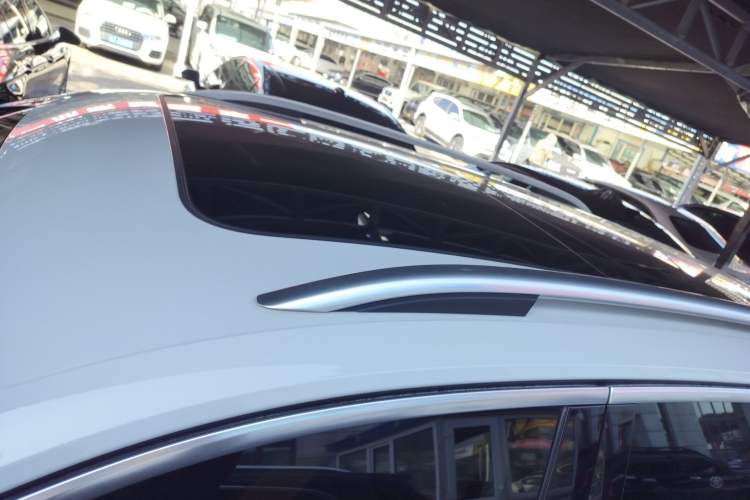 Used Volkswagen Tayron 2019 330TSI Two-Wheel-Drive Luxury Version China V Emission Standard Roof