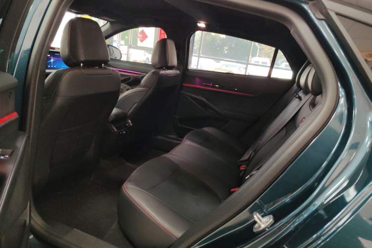 Used Ford Mondeo 2023 1.5T E-Hybrid ST-Line
