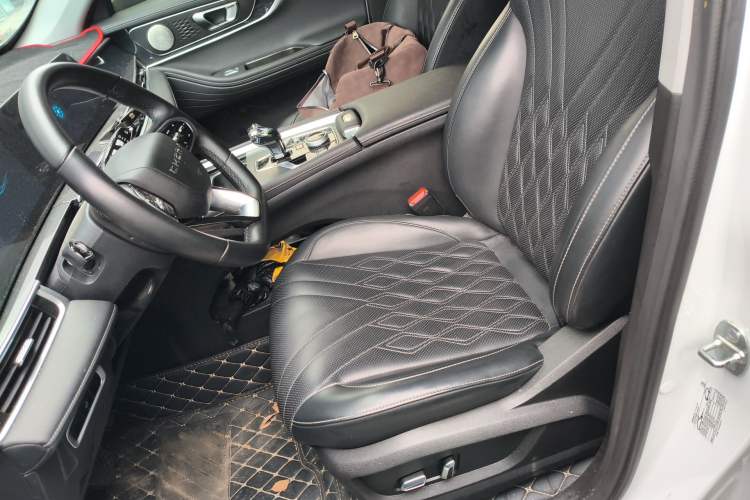 Used Chery Tiggo 7 PLUS 2023 Champion Edition 1.6 TGDI DCT Extraordinary Version