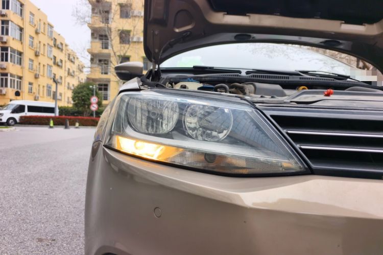 Used Volkswagen Sagitar 2014 Revised Version 1.4TSI Manual Luxury Edition
