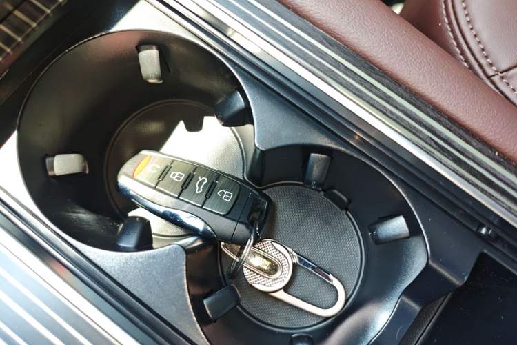 Used Haval H9 2020 2.0T Gasoline 4x4 Luxury 7-Seater
