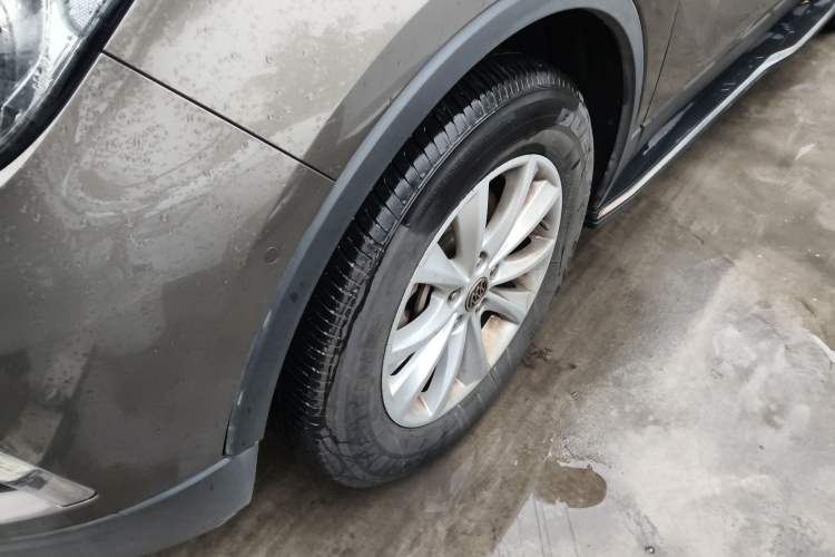 Used Buick Envision 2014 28T Four-Wheel Drive Luxury Model
