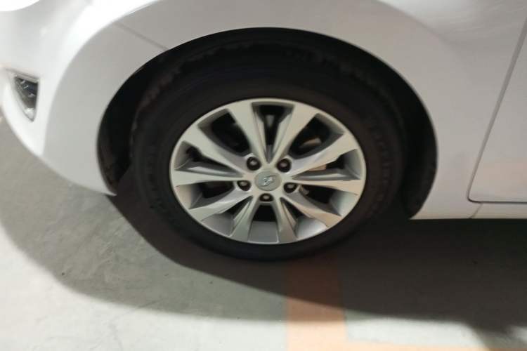 Used Hyundai Elantra (5th Generation / Langdong) 2016 1.6L Automatic Prestige Model
