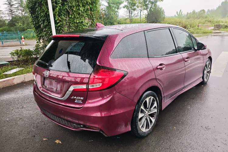 Used Honda Jade 2017 210TURBO CVT Fashion Edition 5-seater
