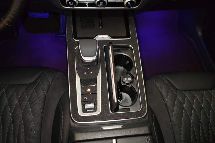 Used Hongqi HS5 2023 2.0T Qixiang Pro Edition
