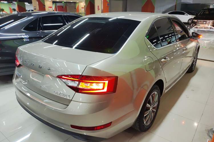 Used Skoda Octavia 2022 1.5L Automatic Comfort Edition Rear Right 45 Deg