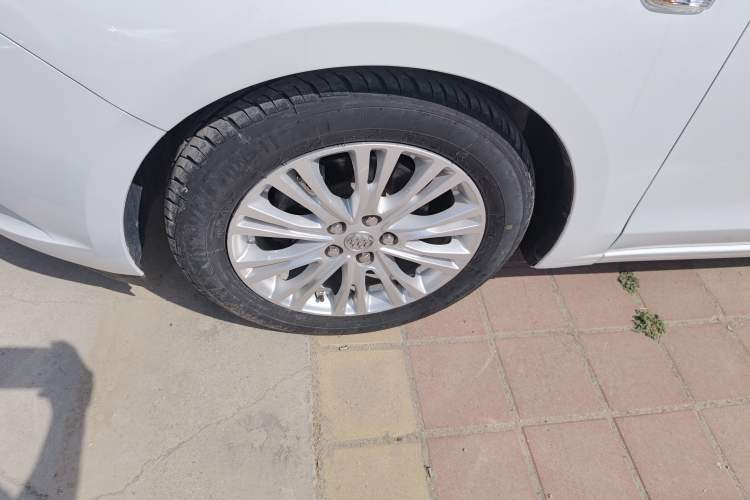 Used Buick GT 2017 15N Automatic Elite Version Left Front Wheel Hub