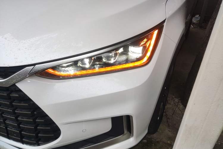 Used BYD Tang New Energy 2021 EV Four-Wheel Drive High-Performance Luxury Model